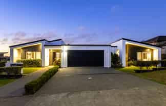 14 Wangapeka Way, Aotea