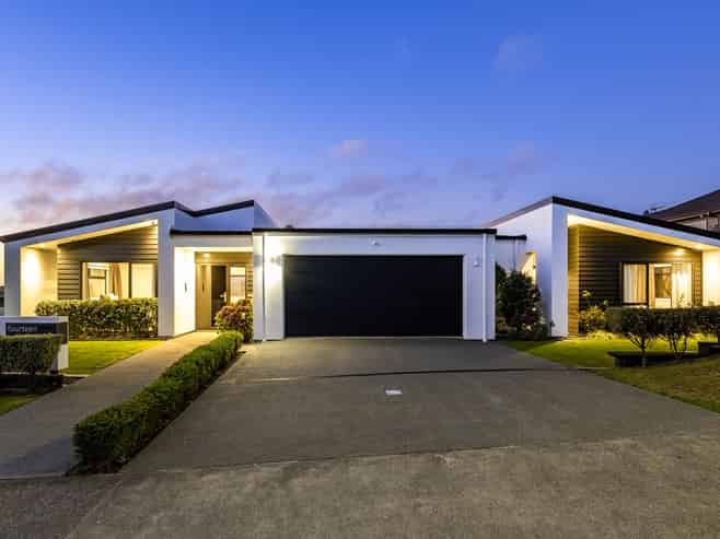 14 Wangapeka Way, Aotea