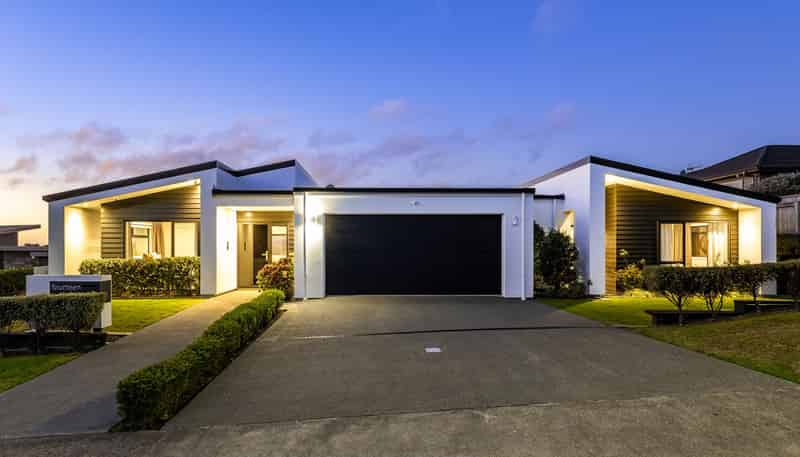 14 Wangapeka Way, Aotea