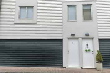 2/8 Rendell Place, Eden Terrace