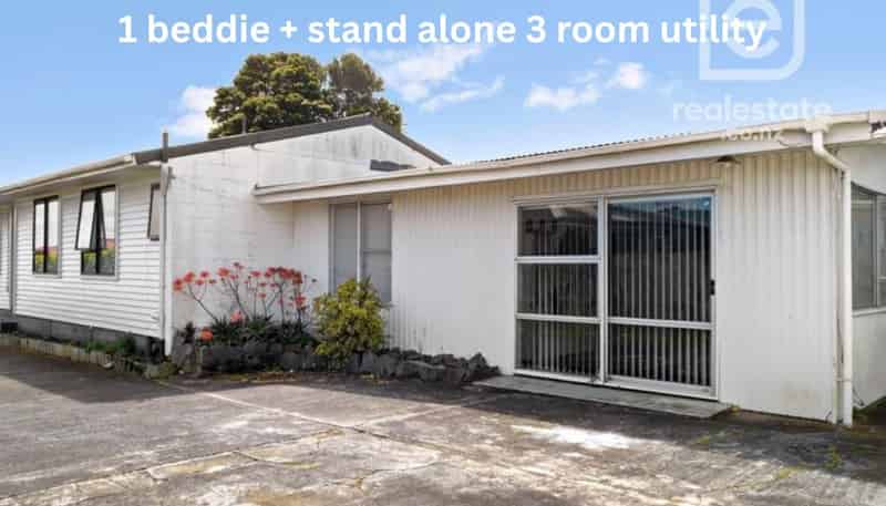 a/56 Tennessee Avenue, Mangere