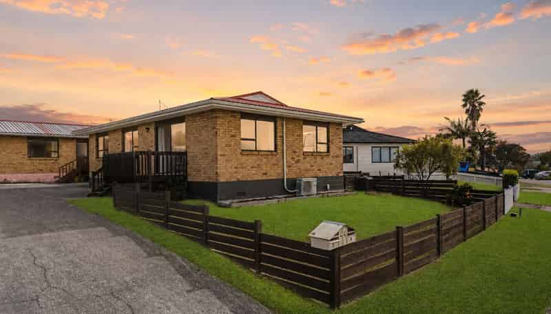 44A Edgewater Parade, WAIUKU
