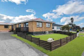 44A Edgewater Parade, WAIUKU