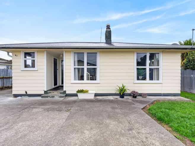 5 Neal Crescent, Onekawa