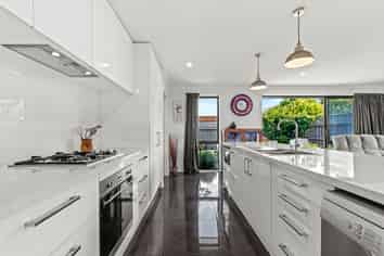 414 Bower Avenue, Parklands