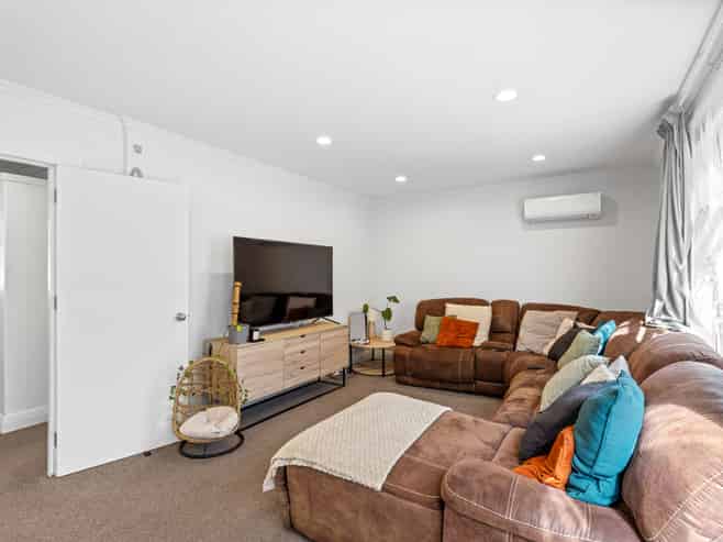 131 Bath Street, Levin