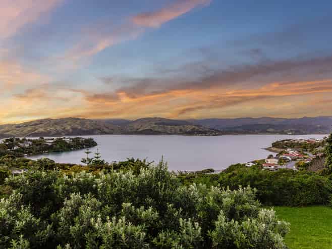 137 Kahu Road, Paremata