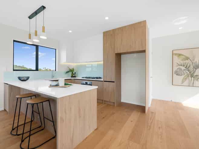 11 Kowaitau Avenue, Beachlands