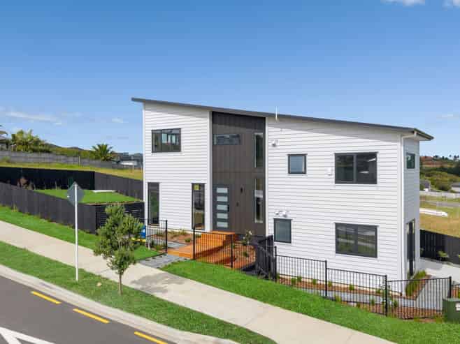 11 Kowaitau Avenue, Beachlands