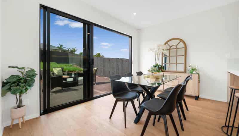 11 Kowaitau Avenue, Beachlands