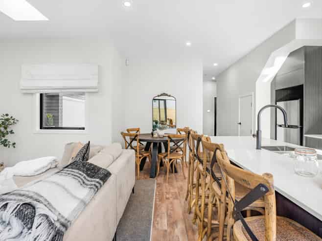 3/62 Queens Grove, Hutt Central