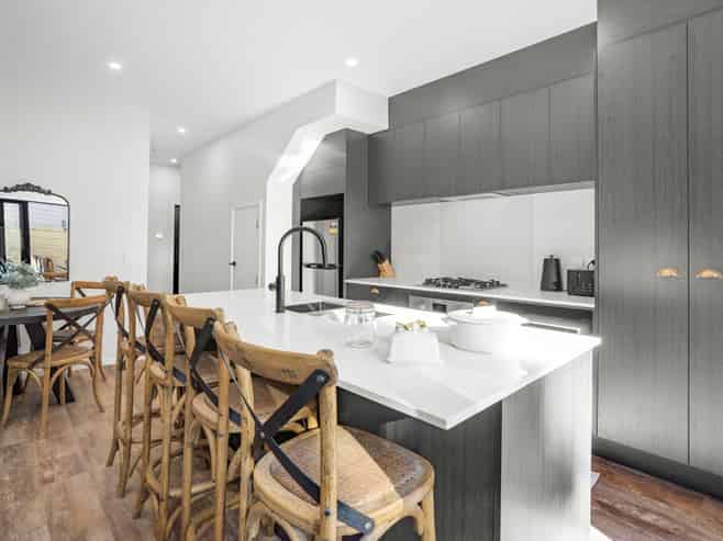 3/62 Queens Grove, Hutt Central