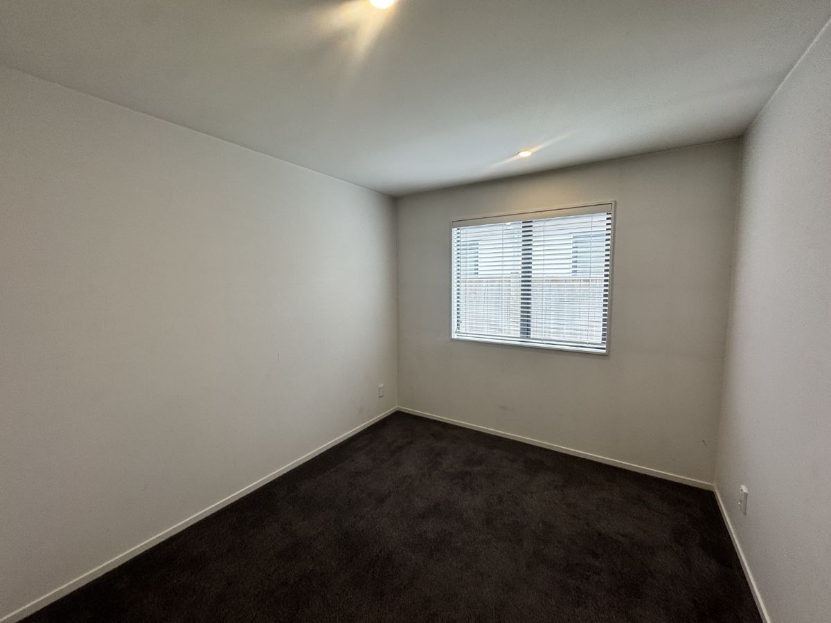 karaka 3 bedrooms - Още