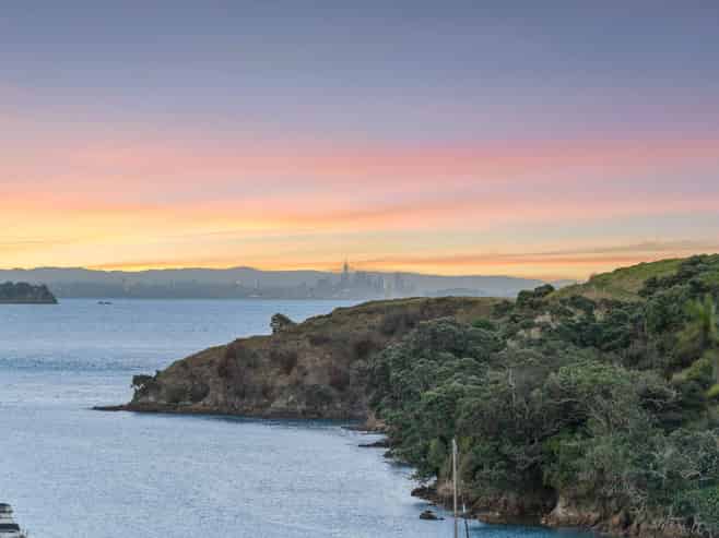 124 Delamore Drive, Oneroa