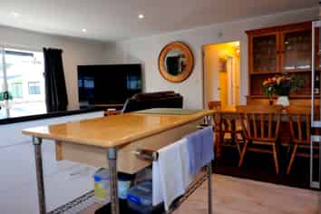 22a Kapiti Rd, Paraparaumu