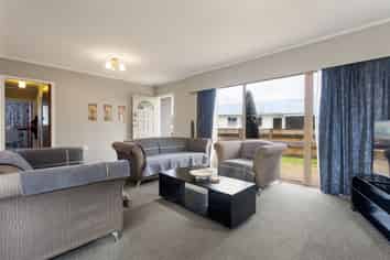 16 Fiona Place, Dinsdale