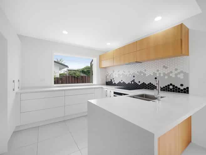 24 Tyrian Close, Half Moon Bay