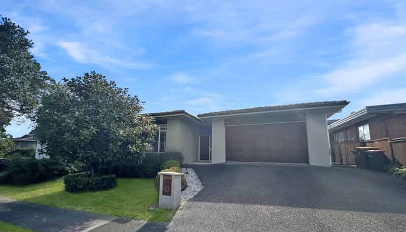 24 Tyrian Close, Half Moon Bay
