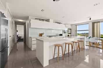 14 Quarry Ridge, Poraiti