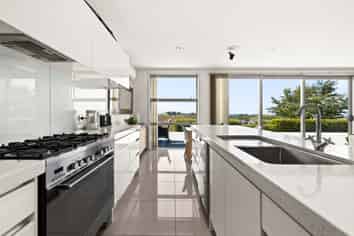 14 Quarry Ridge, Poraiti