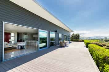 14 Quarry Ridge, Poraiti