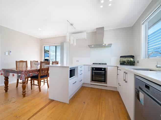 29 Don Buck Road, Massey