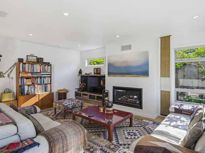 2 Tui Road, Raumati Beach