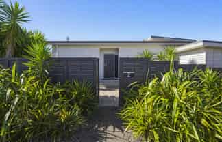 2 Tui Road, Raumati Beach