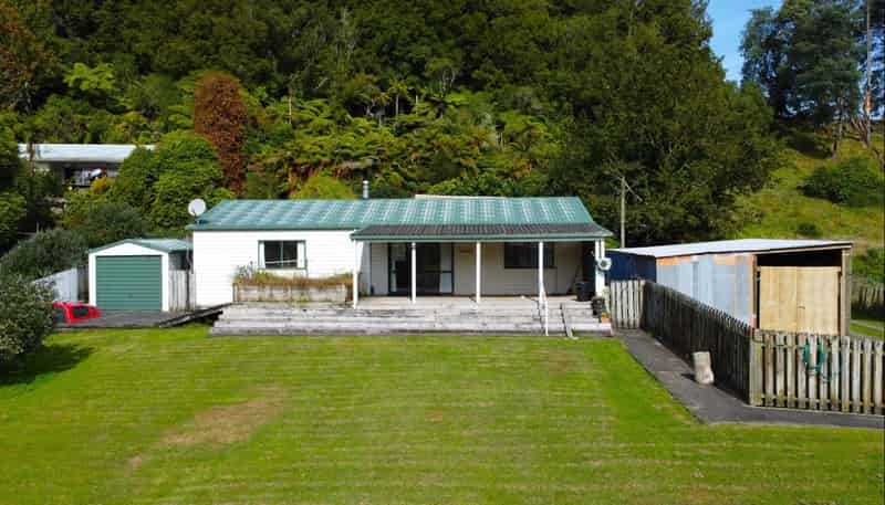 7 and 7A Kahu Street, Ohura