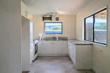 7 and 7A Kahu Street, Ohura