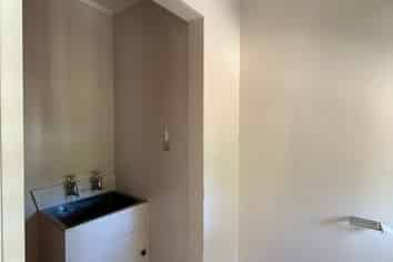 99A Allington Rd, Karori