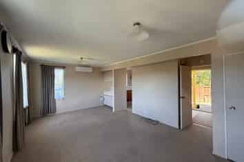 99A Allington Rd, Karori