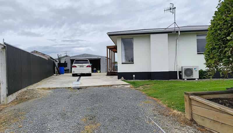 18 Burns Street, Kew