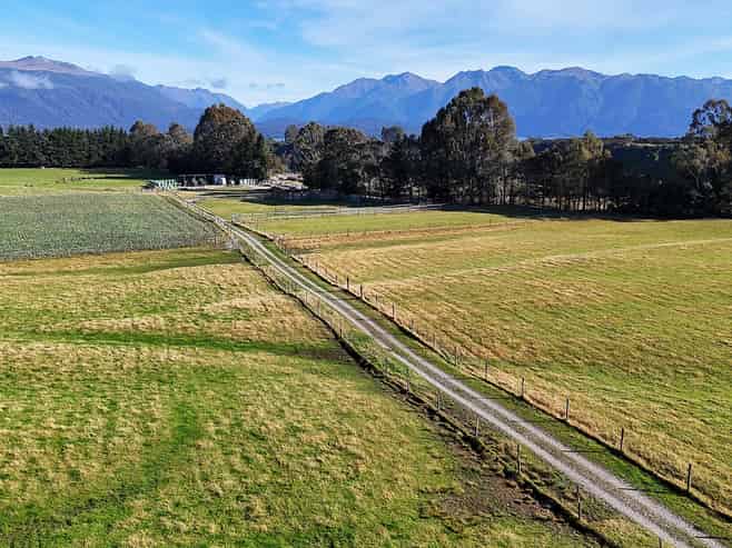 140 Tutoko Lane, Te Anau