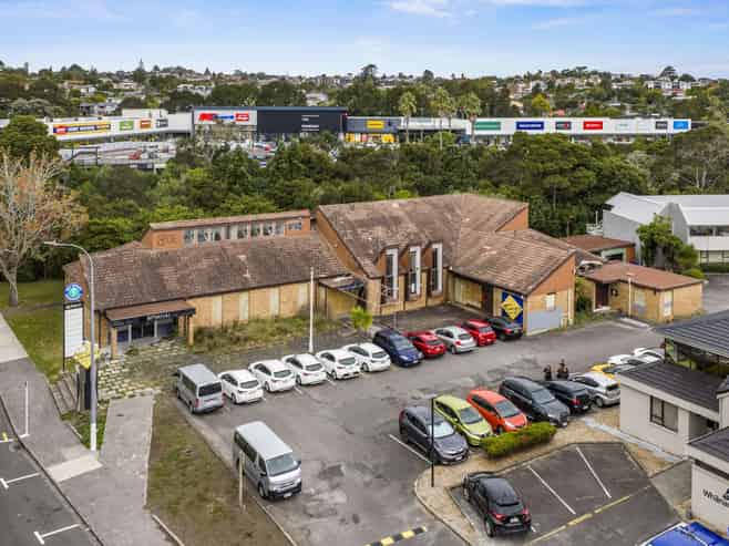 Prime metro zoned site opposite WestCity