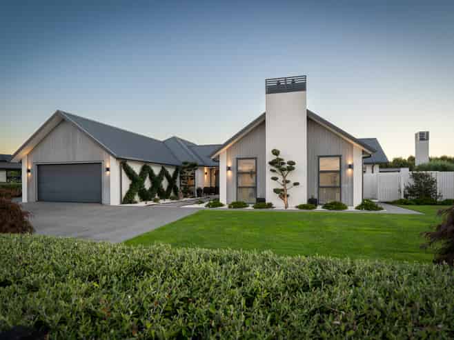 25 Mike Smith Drive, Cambridge