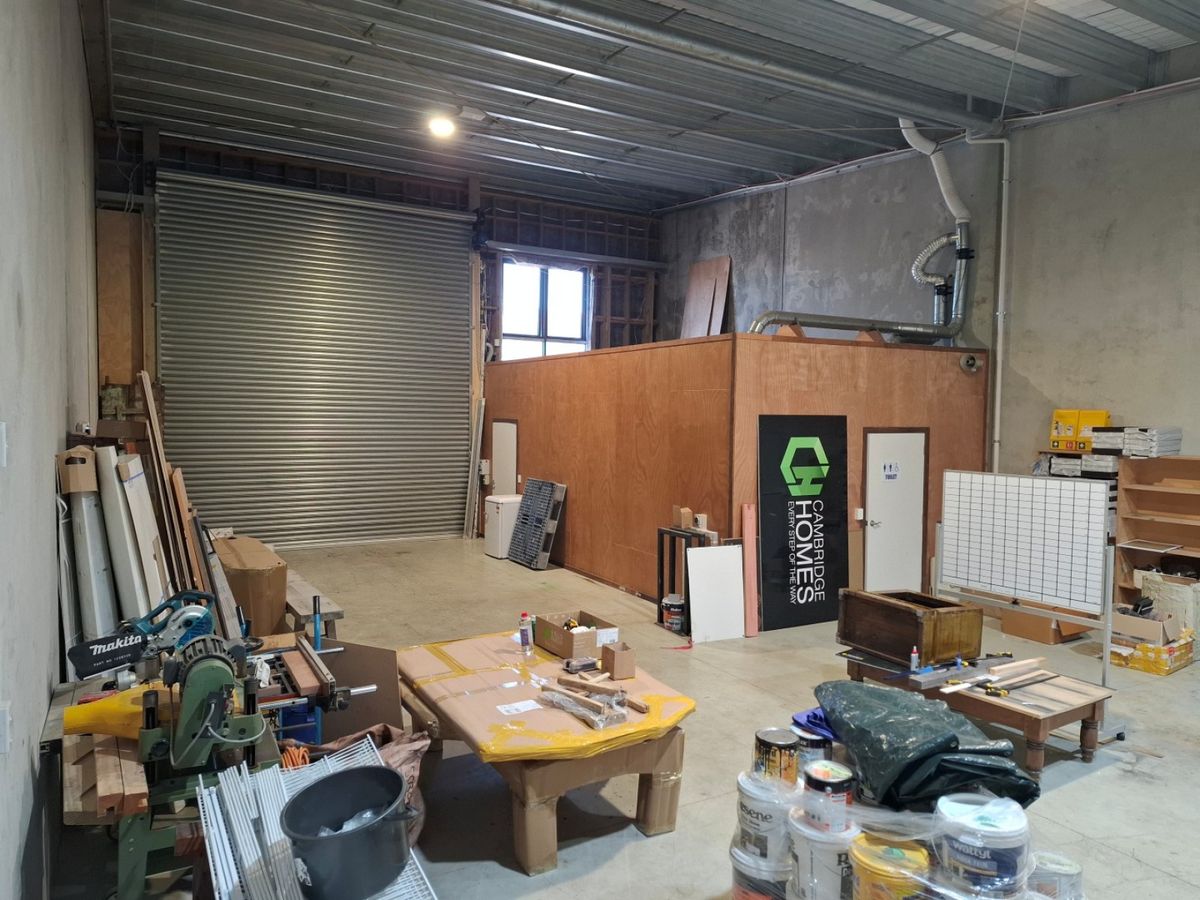 Modern Tilt-Slab Unit – South Oak Park – pohled 6
