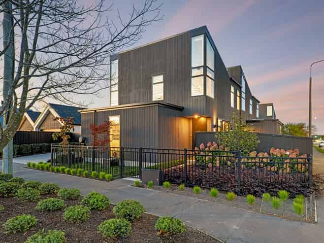 2 Bretts Road, Saint Albans