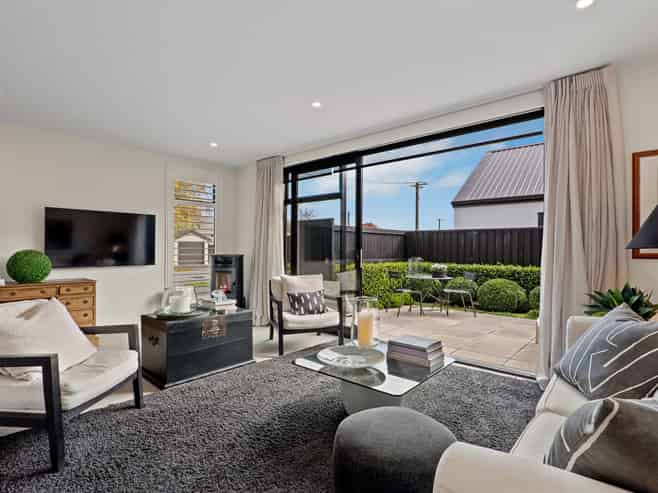 2 Bretts Road, Saint Albans