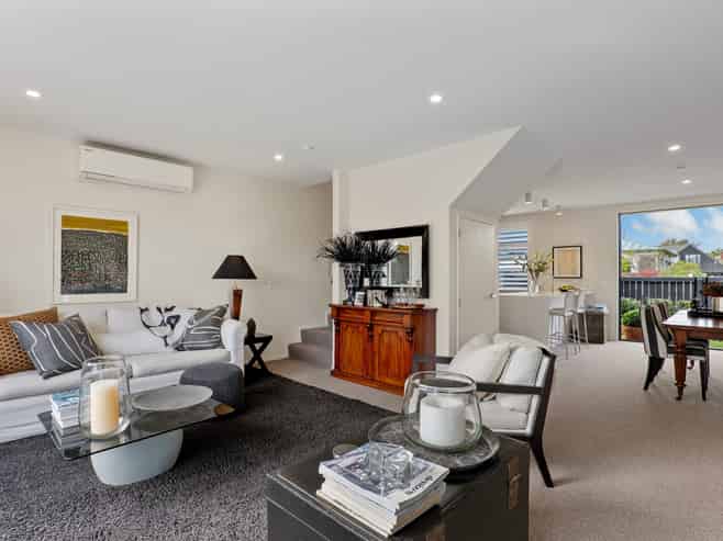 2 Bretts Road, Saint Albans