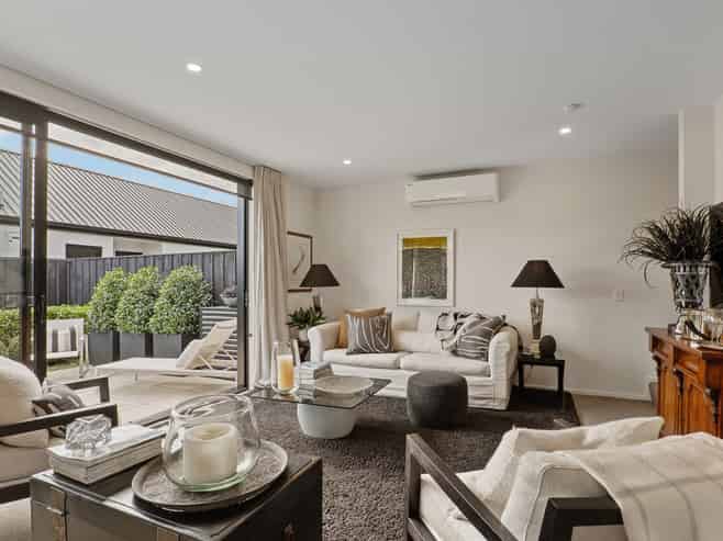 2 Bretts Road, Saint Albans