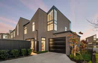 2 Bretts Road, Saint Albans