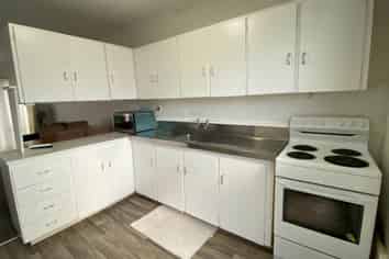 32B Lush Avenue, Saint Johns