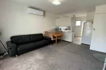 32B Lush Avenue, Saint Johns