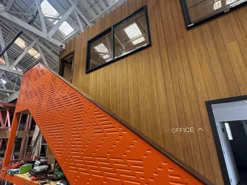 Large Clear Span Warehouse and Office