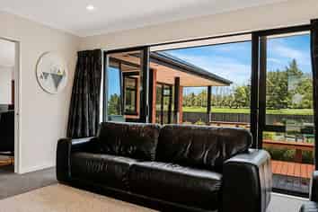 83 Acacia Avenue, Rangiora