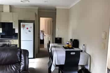 5B Raphoe Rd, Flat Bush