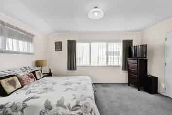 21 Robson Street, NORMANBY