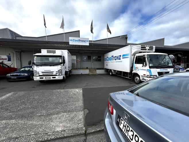 Warehouse with Visibility