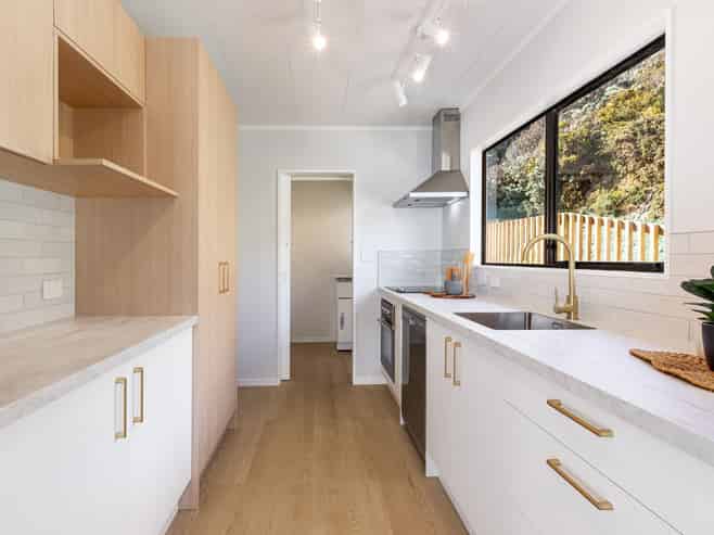 62 Gloaming Hill, Titahi Bay